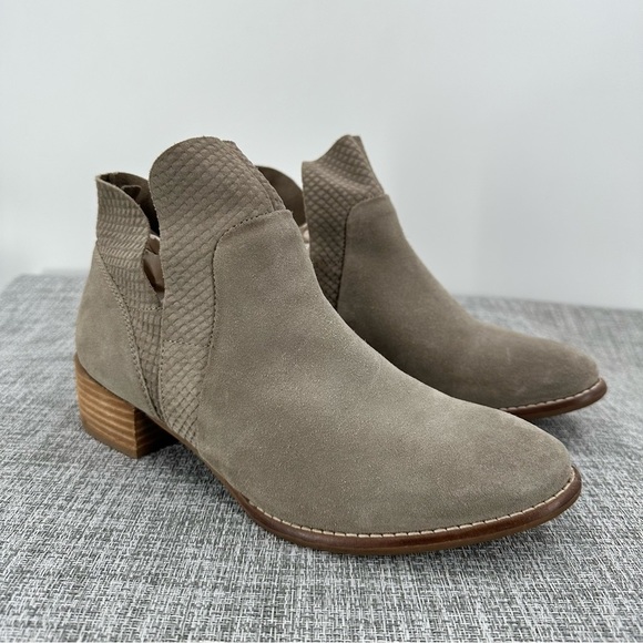 Seychelles Anthropologie Taupe Suede Leather Ankle‎ Boots Size 7.5 Neutral - Picture 1 of 12
